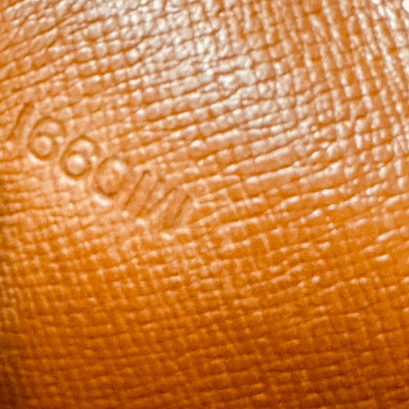 Louis Vuitton Monogram Trifold intentional Bifold wallet - Picture 12 of 16